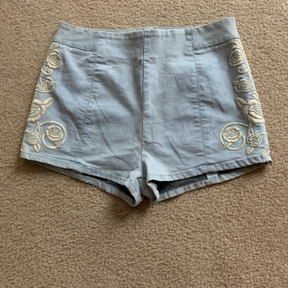 COPY - High waisted shorts